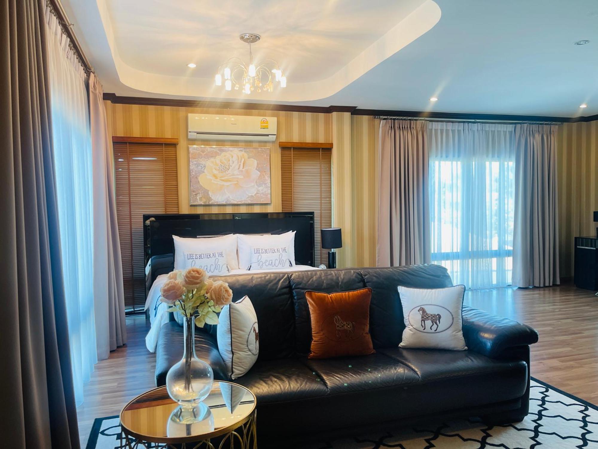 Romlaphass Boutique Villa Kalasin Buitenkant foto