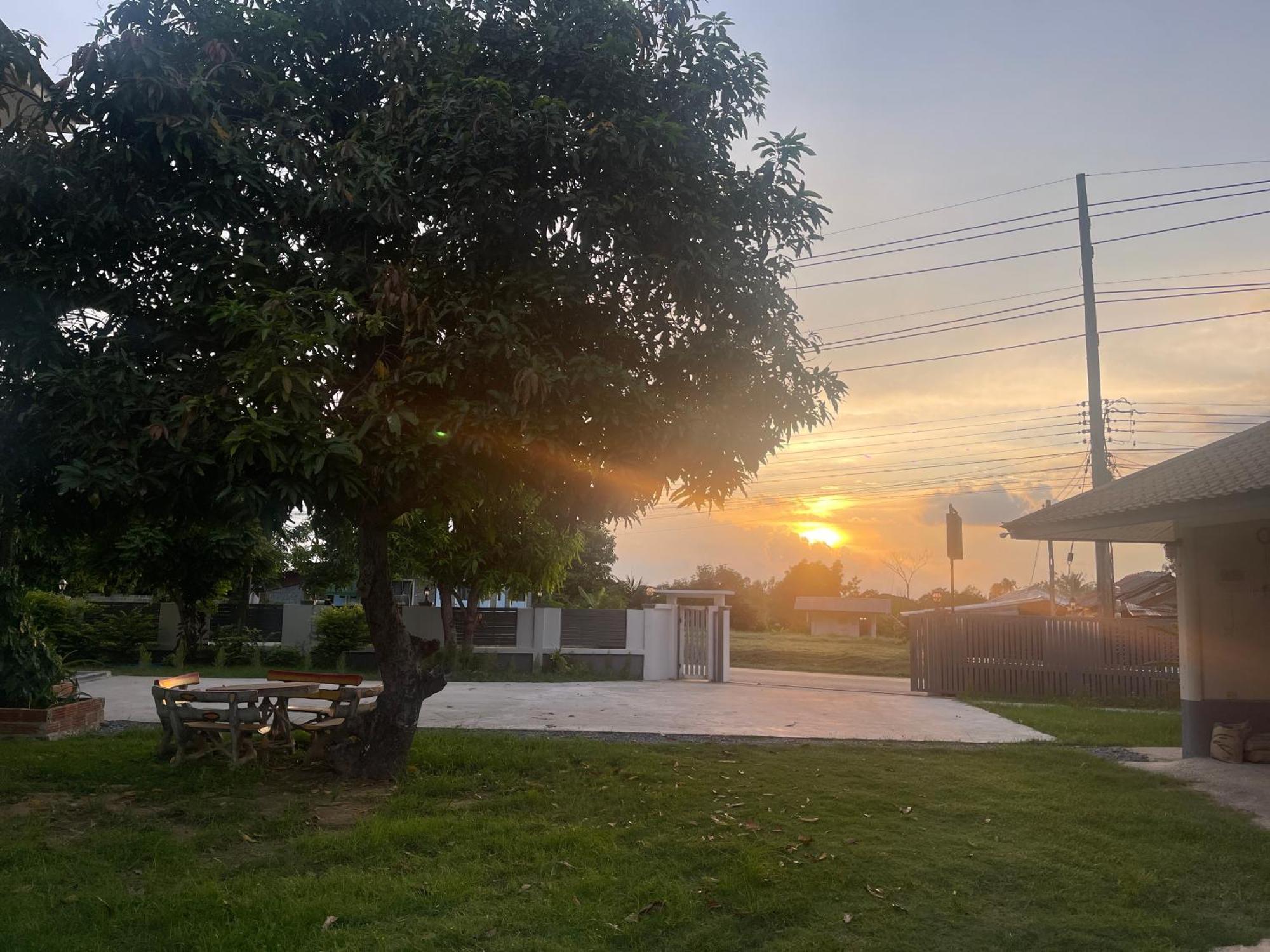 Romlaphass Boutique Villa Kalasin Buitenkant foto