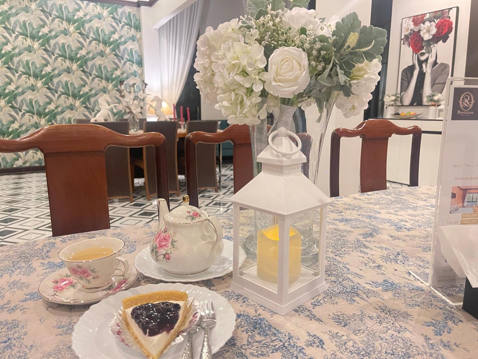 Romlaphass Boutique Villa Kalasin Buitenkant foto